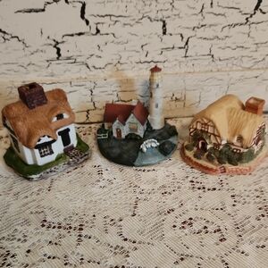Charming Vintage Village Ceramic Cottages Miniature Set of 3